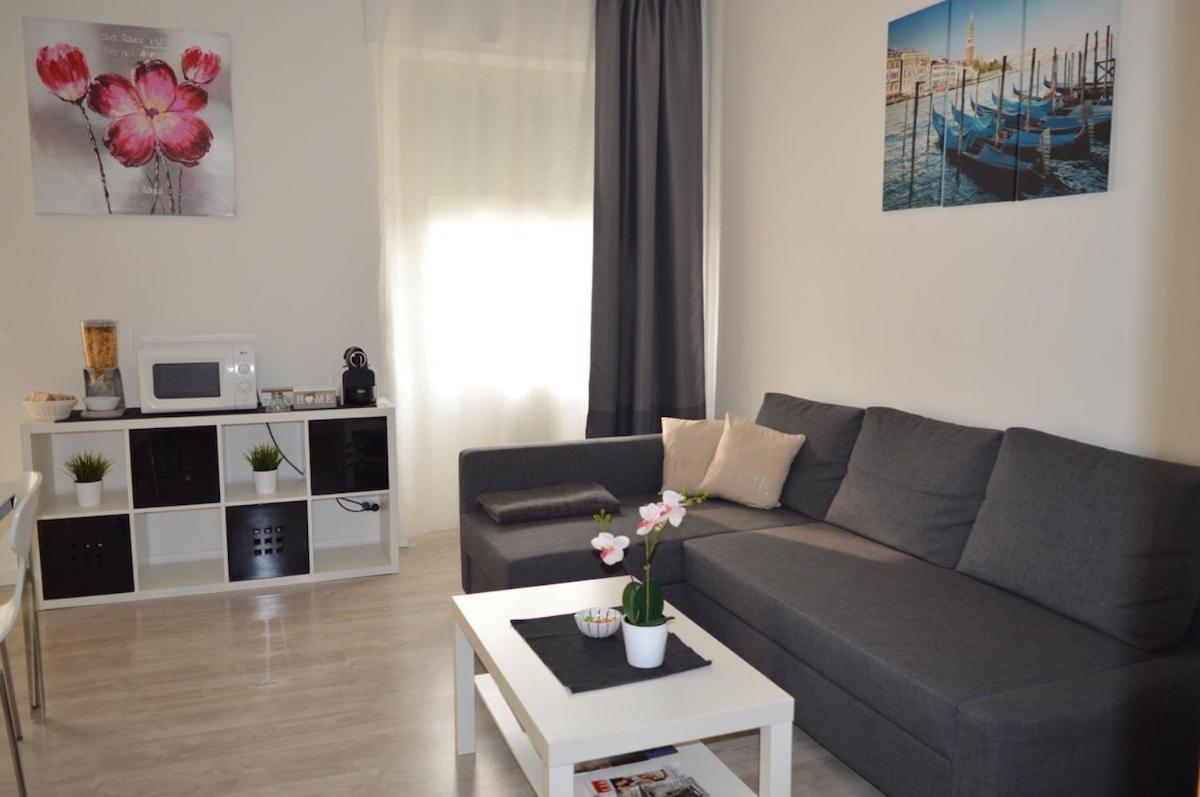 Zara Free Parking Apartment *